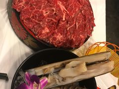 -鲜入围煮花胶鸡海鲜火锅