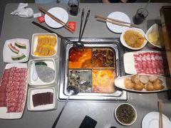 -海底捞火锅(金山百联店)