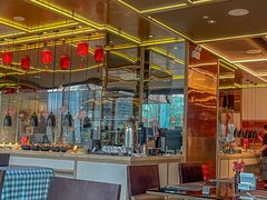 -大中华希尔顿酒店-念自助餐·嗨啤·小龙虾
