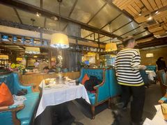 -领鲜活海鲜榴莲自助火锅(东门店)