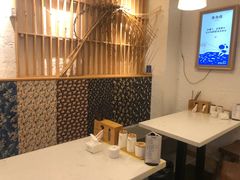 -李与白包子铺(桐梓林店)