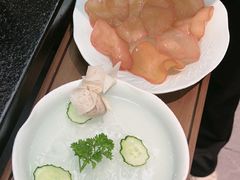 -得意咚瓜·顺德鱼生·冬瓜火锅(深圳首店)