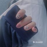超适合秋冬的磨砂美甲！豹纹我爱了！