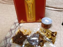 -鑫记婆婆兔·成都特产·兔头手撕兔(太古里店)