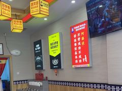 -阿婆情腊排骨火锅(金虹路店)