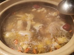 -邹开喜·炭炉鸡煲·海鲜火锅(虹口足球场店)