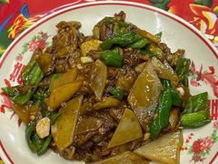 -闯关东东北农家菜(崂山石老人店)