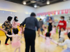 -美育少儿中国舞·钢琴·声乐艺术中心(枫蓝购物中心店)