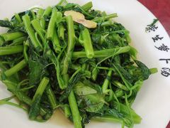 藤藤菜-荣生萝卜汤饭店