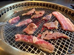 -铭牛烧肉·和牛海鲜自助(高新月牙湖店)