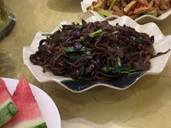 -临江餐馆二楼美食部落