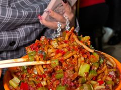 -玲玲米粉·新疆现炒米粉(大十字总店)