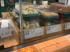 面包甜点陈列柜-泸溪河桃酥(秦淮夫子庙一店)