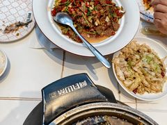-阿瓦山寨·湘菜现炒·剁椒鱼头王(咸阳总店)