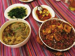 -香巴拉云南餐厅(华莱坞店)