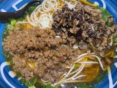 三鲜汤面-砖头卤味