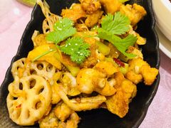 馋嘴牛蛙-金八仙酒店