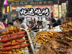 -老街烧烤大排档·地道湖北菜·龙虾馆(汉口火车站店)