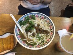 十年经典牛肉粉-鑫花溪牛肉米粉(人民广场店)