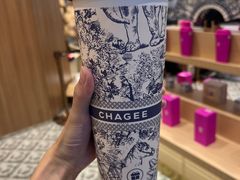 伯牙绝弦-霸王茶姬(大连万象汇店)