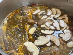 -乳仔牛牦牛汤锅 烤羊排(松潘古城店)