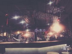 -胡桃里乐队酒馆(鎏嘉码头店)