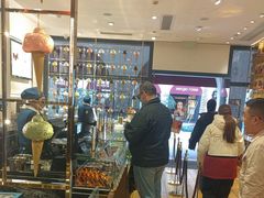 -VENCHI 闻绮(上海佛罗伦萨小镇店)