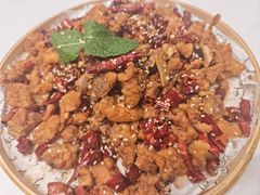 -巴特餐饮6加1音乐餐吧·新疆菜