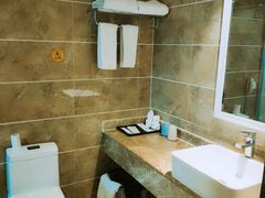 -怡华威斯达酒店(重庆医科大学附属儿童医院店)