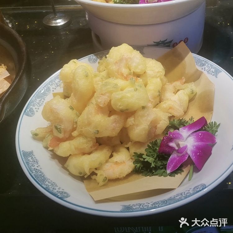 锅气超足，我猜是现杀的走地鸡