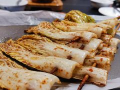 -何妹湿辣牛肉·粤式烧烤砂煲(桂雅路店)