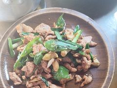 -隔壁老王·家常云南菜(花巷店)