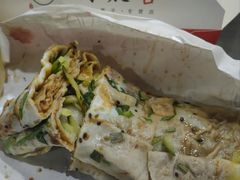 草鸡蛋招牌煎饼果子-何太吉·煎饼果子(海防路店)