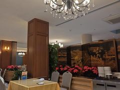 -鹏城人家海鲜酒家·23年老字号(较场尾店)