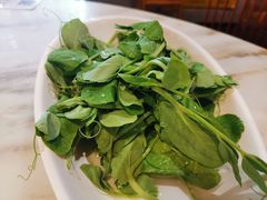 豌豆尖-小骨煲金华砂锅(转塘金街美地店)