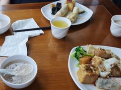 -百荷园蔬食自助餐厅(德辉广场店)