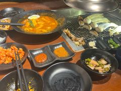 -肉甲韩国木炭烤肉(新壹街1店)