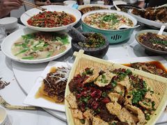 -洪平血旺椒麻鸡雅鱼饭店(熊猫大道店)