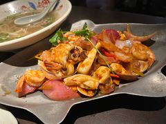 -大头虾越式风味餐厅(光明广场店)