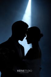 -至臻微拉婚纱摄影