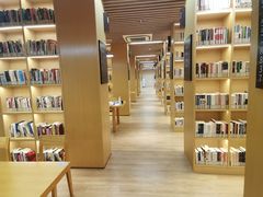 -漕河泾街道图书馆(漕河泾社区文化活动中心店)