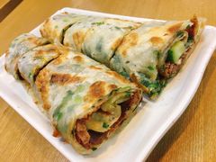 葱饼卷牛肉-台北楚楚园馅饼粥(虹桥南丰城店)