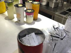 -沪上阿姨·精选茶饮(十一经路店)