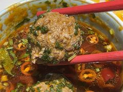 -牛员外鲜切牛肉火锅