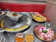 -哈哈碳都·牛肋条无限自助烤肉(台江万达店)