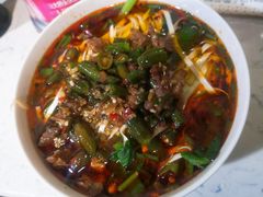 尖椒牛肉面-隆嘉汤圆面