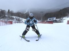 -亚布力新体委滑雪场