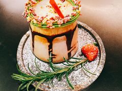 花环-BE NORMAL CAFE(霞溪路店)