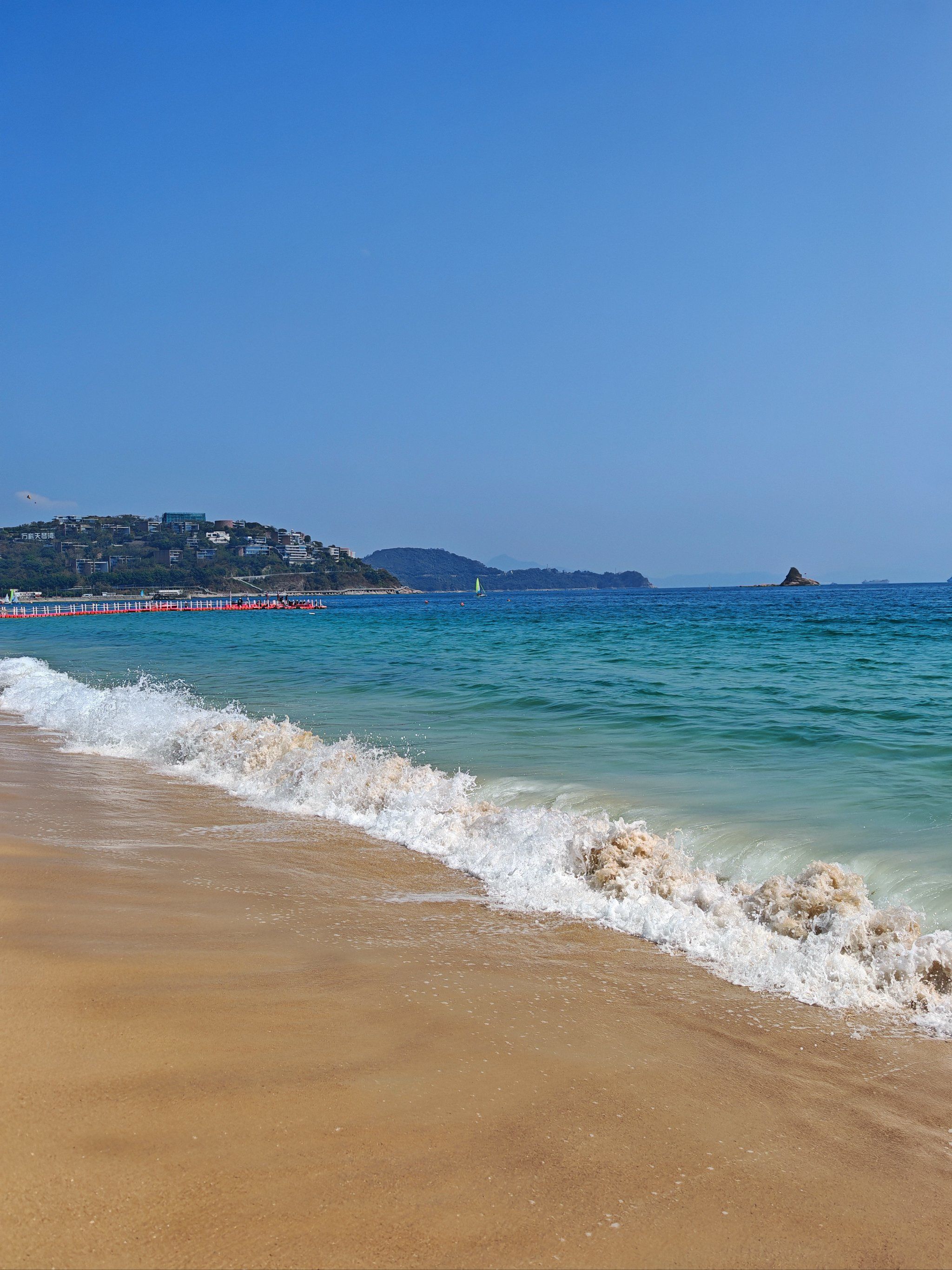 这个季节的大梅沙原图封神!是我们爱的果冻海