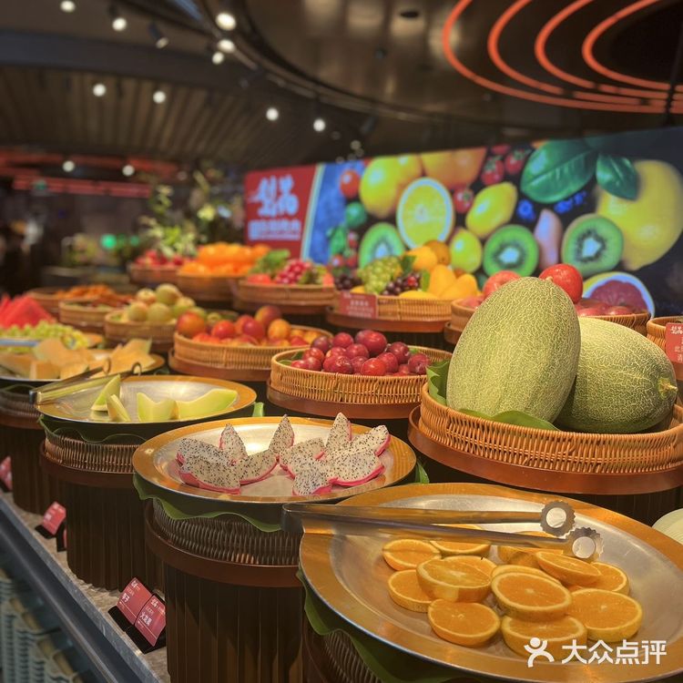 暑假朋友聚会来梨花🌸啊